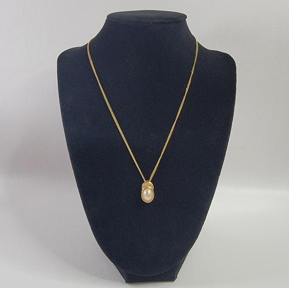 CHRISTIAN DIOR Pearl Rhinestone Gold Tone Pendant Necklace - Picture 1 of 8